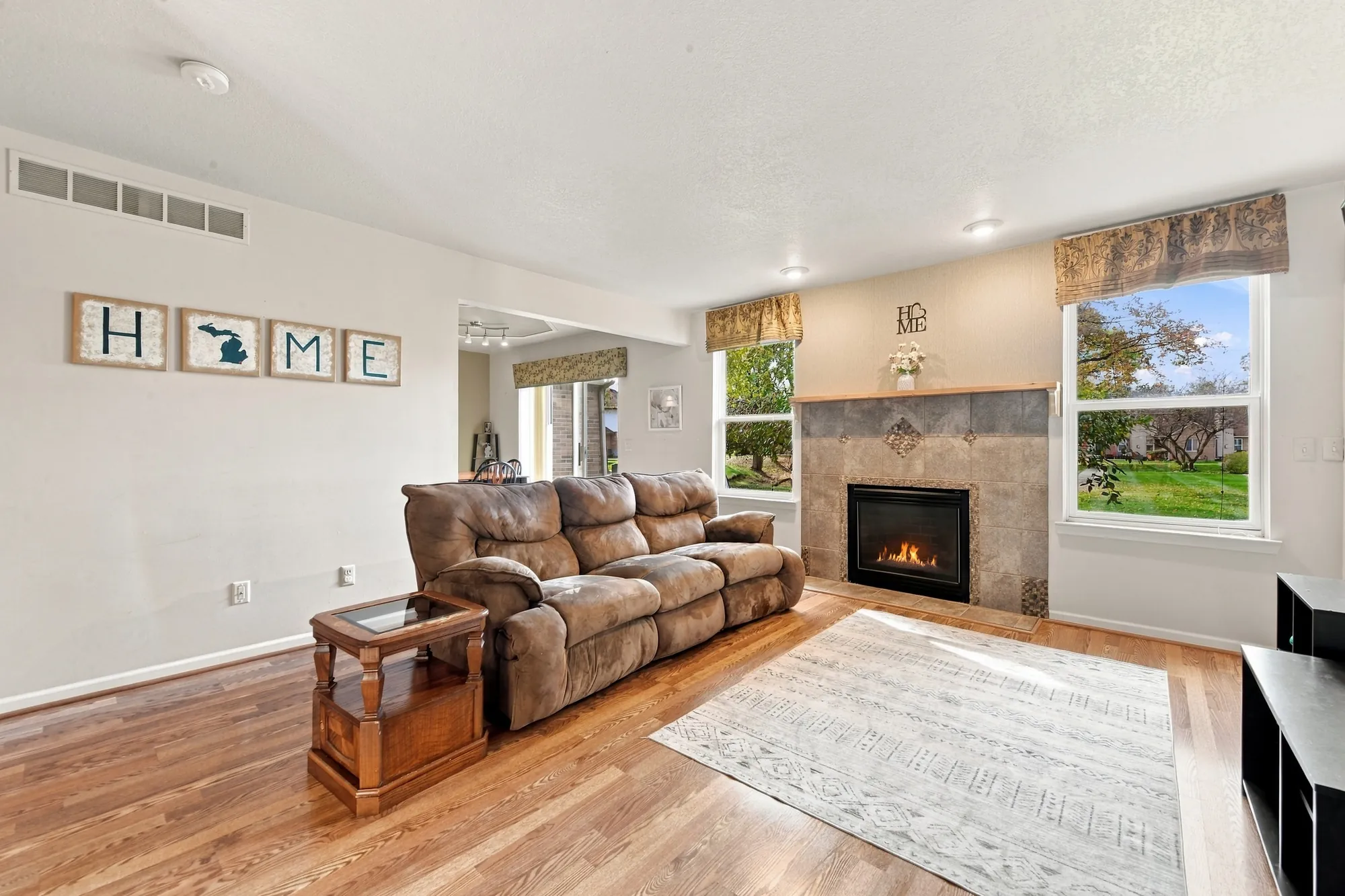 Living room with gas fireplace